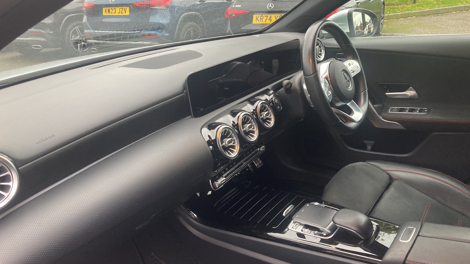 Used Mercedes-Benz A-Class 2019 for sale - 76510616: Photo 9