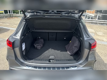 Used Mercedes-Benz EQA 2021 for sale - 76038088: Photo