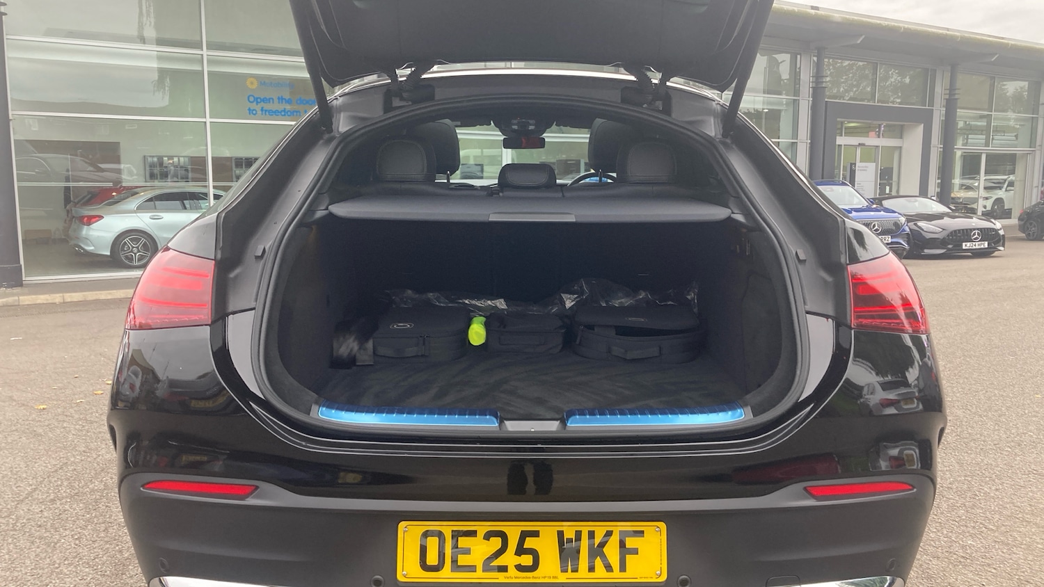 Used Mercedes-Benz GLE 2025 for sale - 76508041: Photo 4