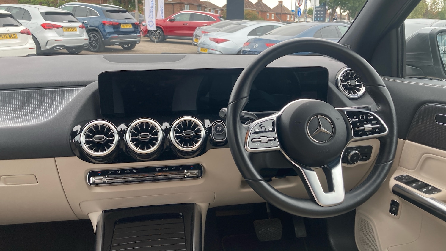 Used Mercedes-Benz EQA 2021 for sale - 76045937: Photo 10