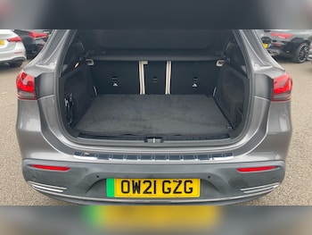 Used Mercedes-Benz EQA 2021 for sale - 76045937: Photo 4