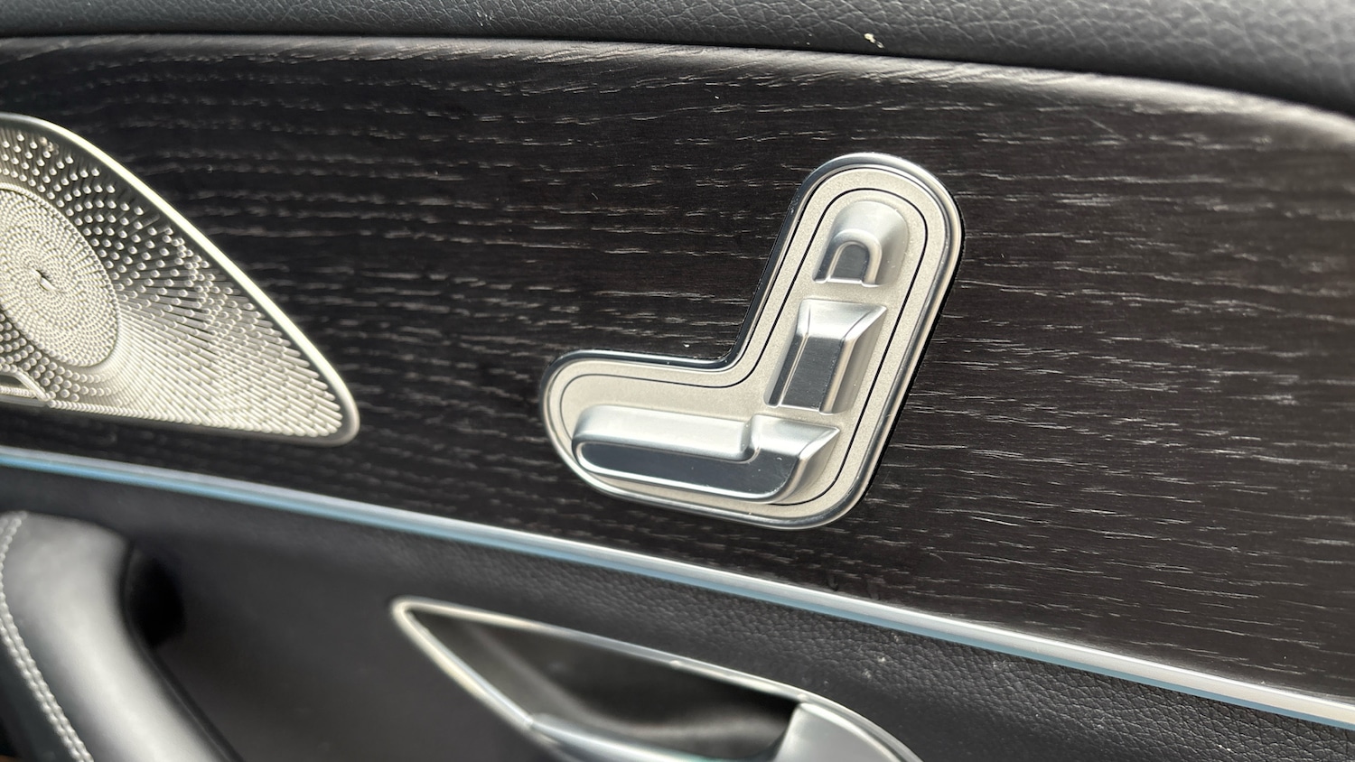 Used Mercedes-Benz GLE 2023 for sale - 77128067: Photo 24