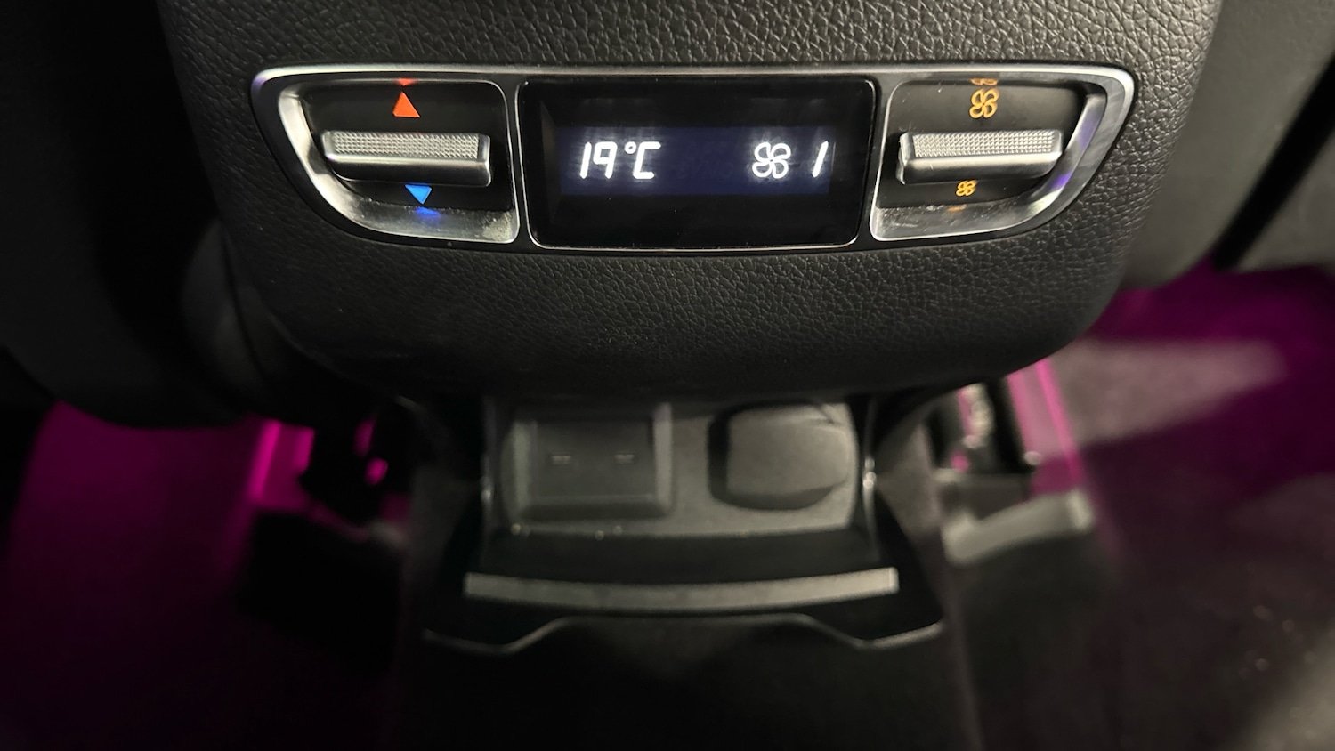 Used Mercedes-Benz GLC 2023 for sale - 76554904: Photo 21