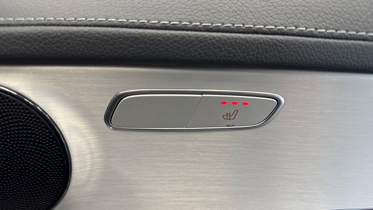 Used Mercedes-Benz GLC 2023 for sale - 76554904: Photo 25