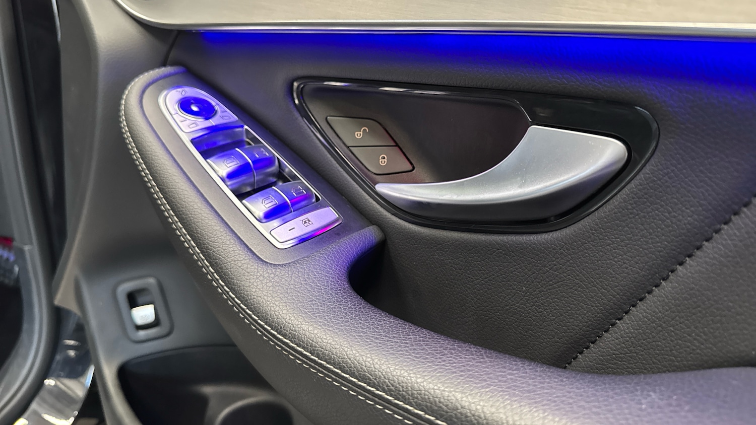 Used Mercedes-Benz GLC 2023 for sale - 76554904: Photo 26