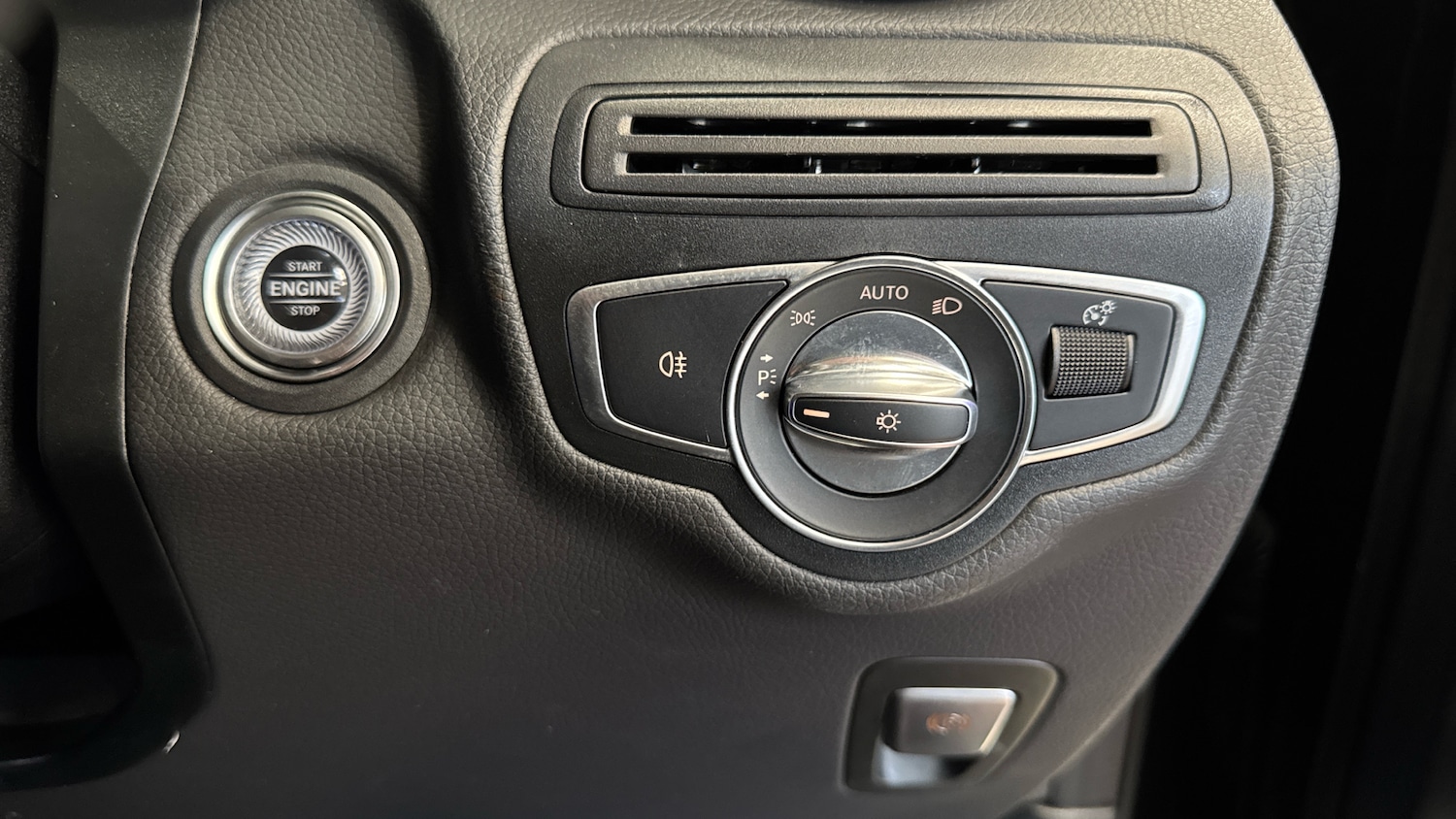 Used Mercedes-Benz GLC 2023 for sale - 76554904: Photo 29