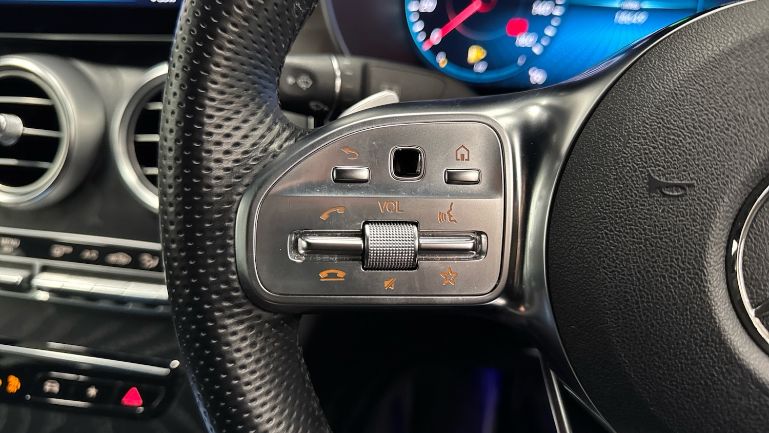 Used Mercedes-Benz GLC 2023 for sale - 76554904: Photo 30