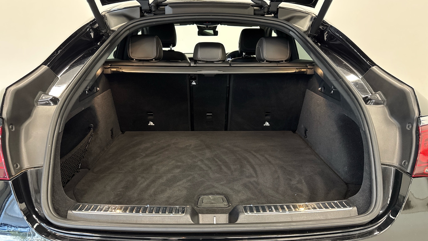 Used Mercedes-Benz GLC 2023 for sale - 76554904: Photo 4