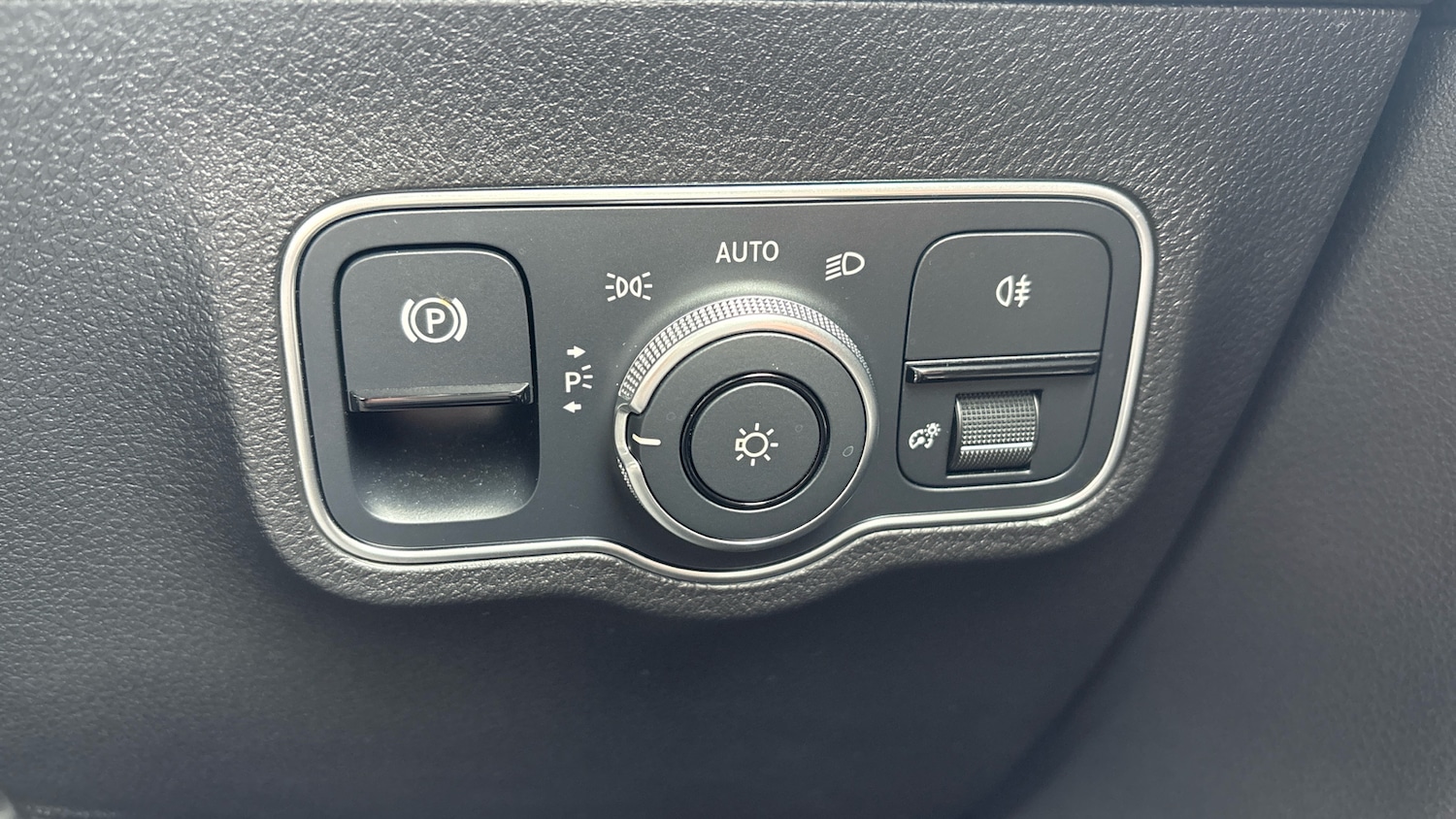 Used Mercedes-Benz GLB 2023 for sale - 76193779: Photo 34