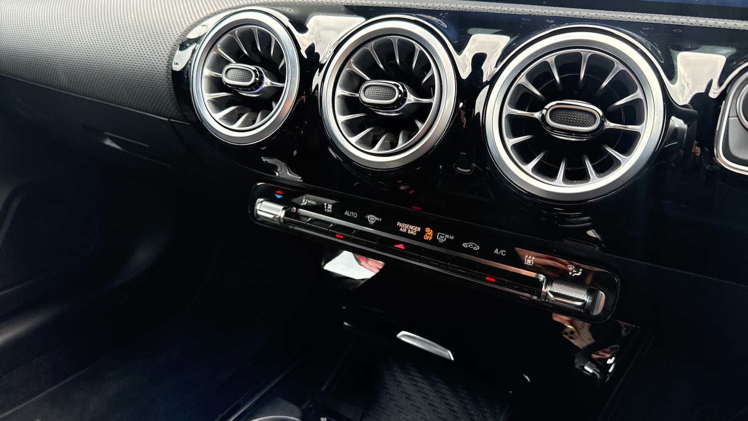 Used Mercedes-Benz CLA 2024 for sale - 77431599: Photo 39