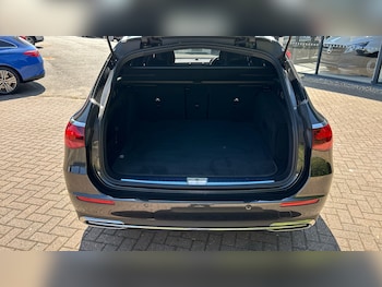 Used Mercedes-Benz E Class 2025 for sale - 79263827: Photo