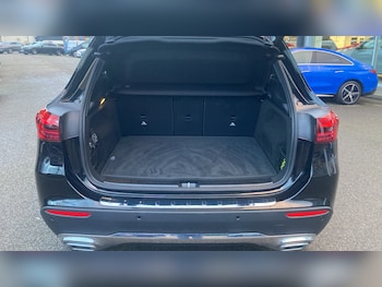 Used Mercedes-Benz GLA 2024 for sale - 76895178: Photo