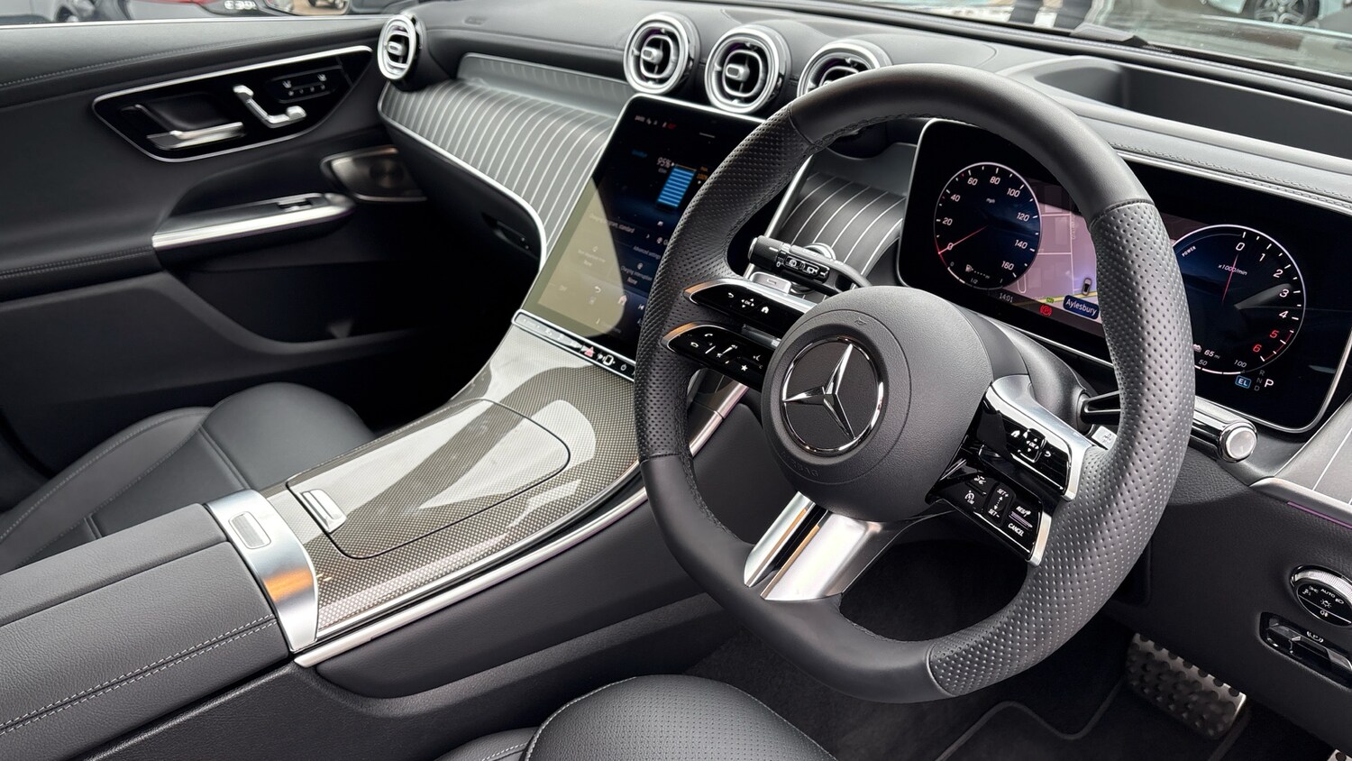 Used Mercedes-Benz GLC 2025 for sale - 76265933: Photo 11