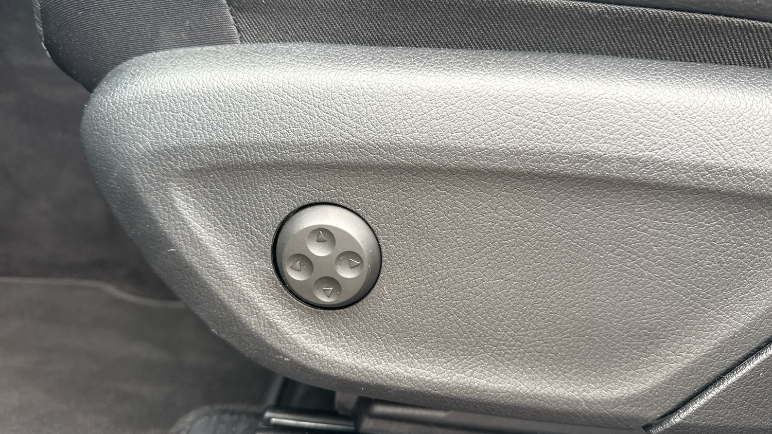 Used Mercedes-Benz GLE 2023 for sale - 77151058: Photo 36