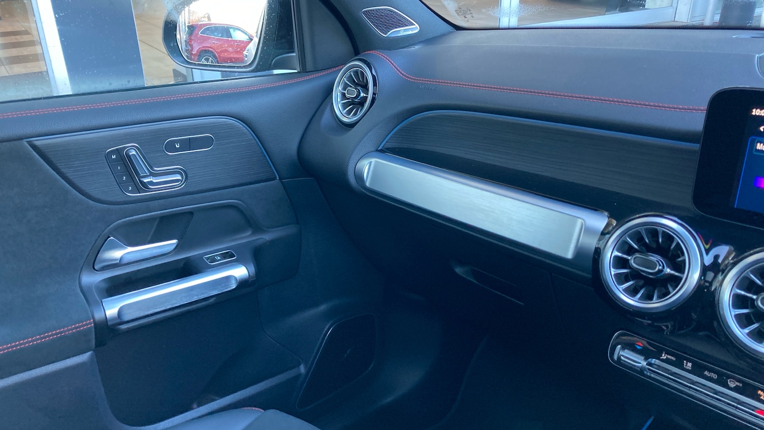 Used Mercedes-Benz EQB 2025 for sale - 76687071: Photo 30