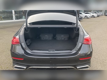 Used Mercedes-Benz E Class 2024 for sale - 77700885: Photo