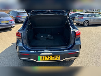 Used Mercedes-Benz EQA 2023 for sale - 79354864: Photo