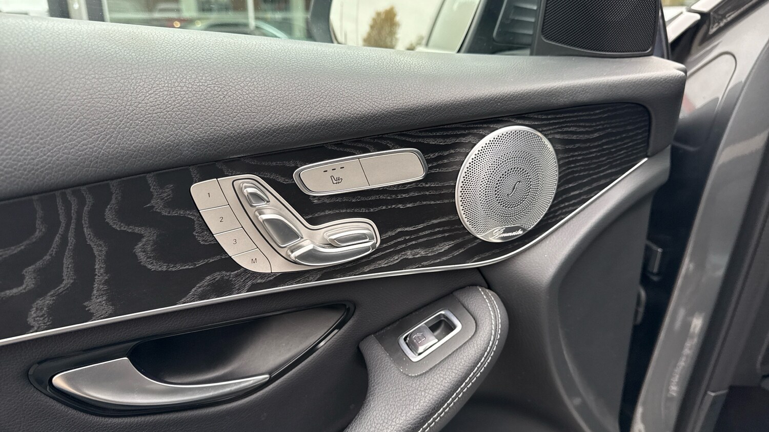 Used Mercedes-Benz GLC 2019 for sale - 76263189: Photo 21