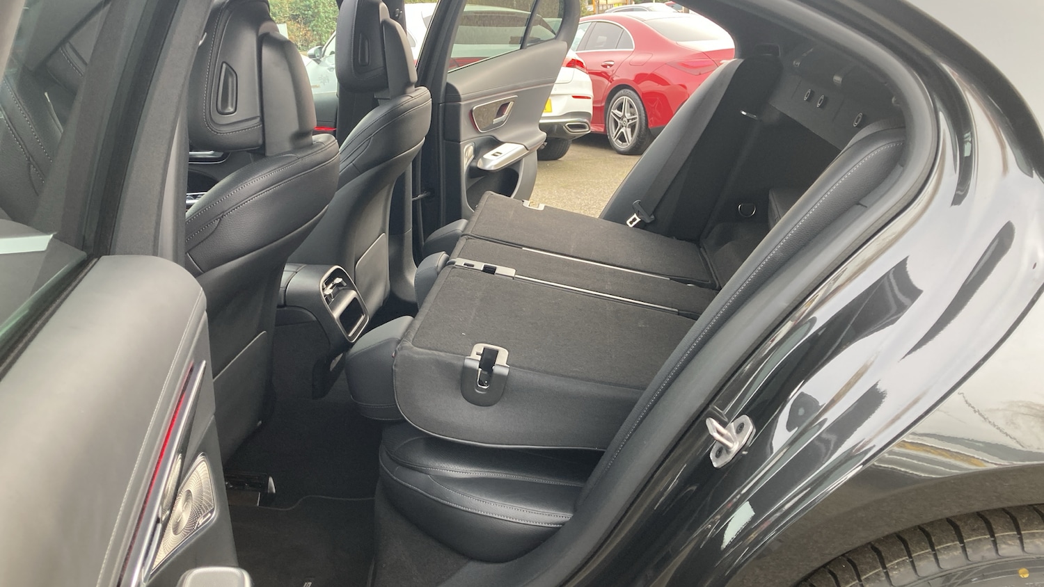 Used Mercedes-Benz E Class 2024 for sale - 77643607: Photo 32