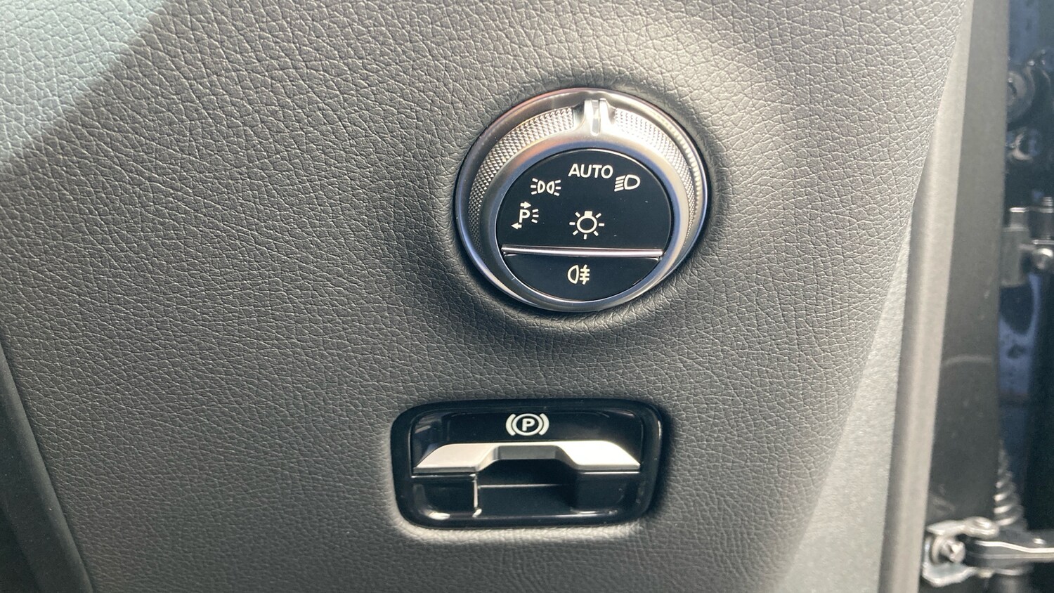 Used Mercedes-Benz GLC 2025 for sale - 77730773: Photo 33