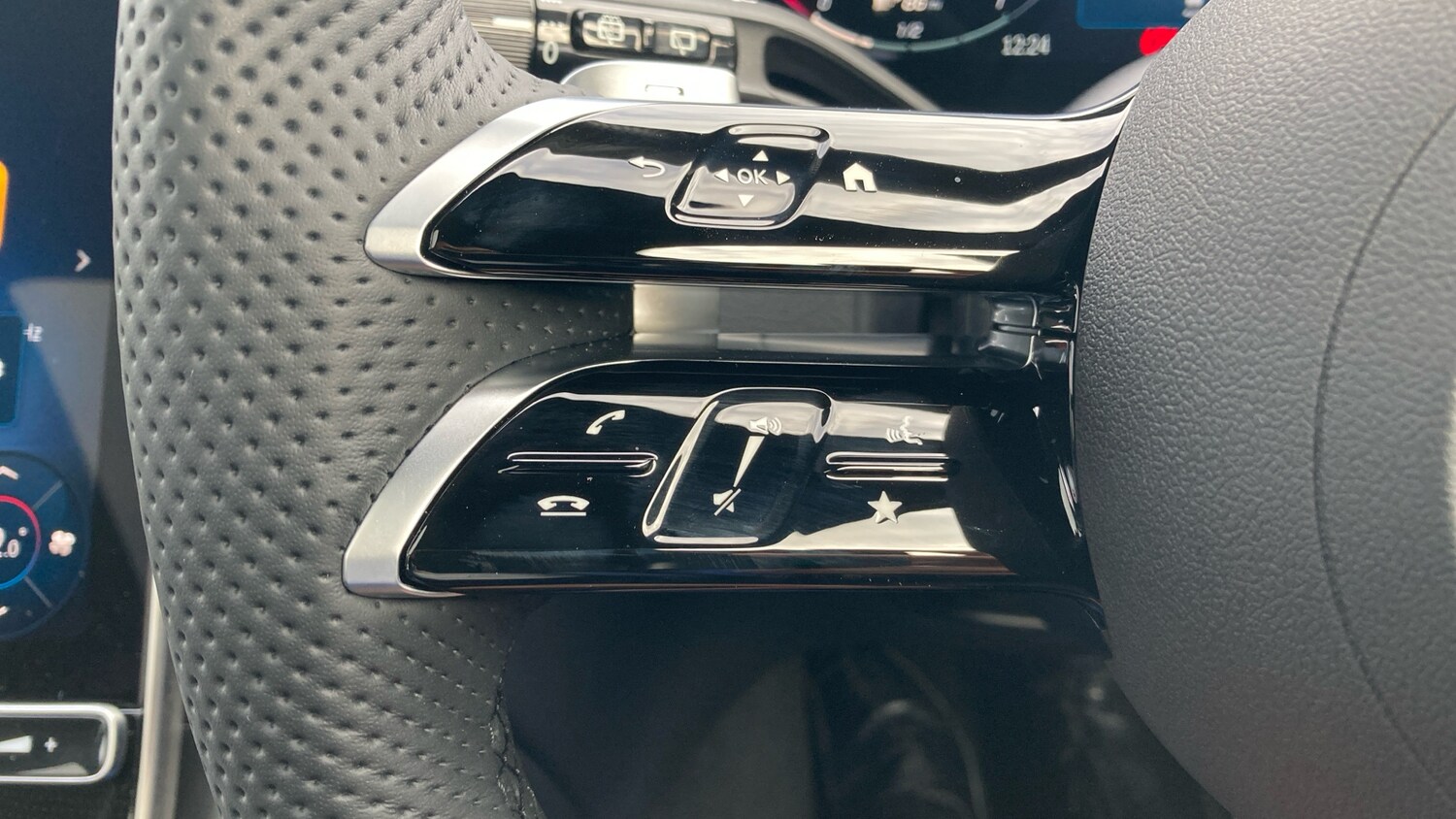 Used Mercedes-Benz GLC 2025 for sale - 77730773: Photo 36