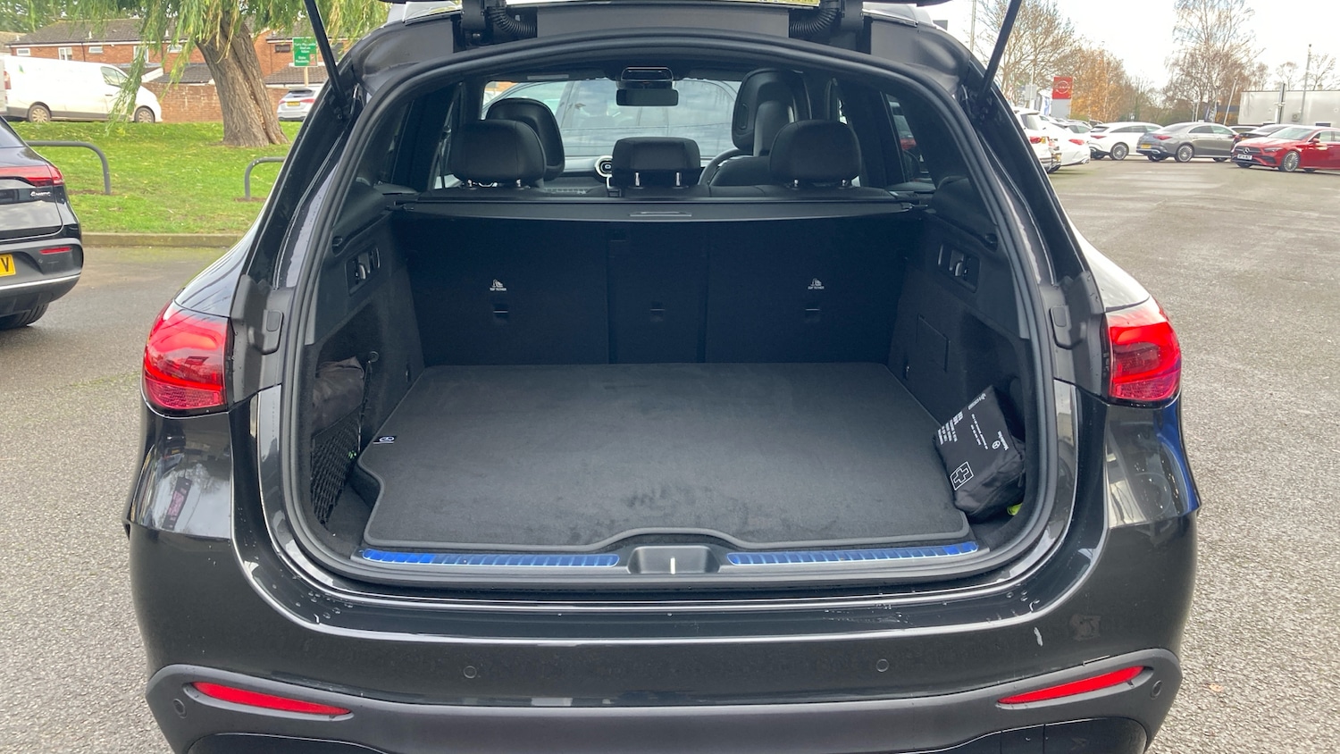 Used Mercedes-Benz GLC 2025 for sale - 77730773: Photo 4