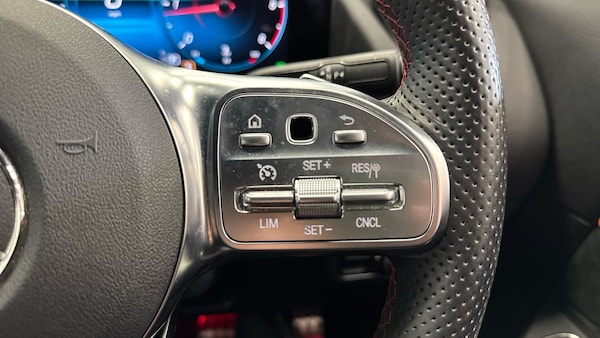 Used Mercedes-Benz GLA 2023 for sale - 75556716: Photo 31