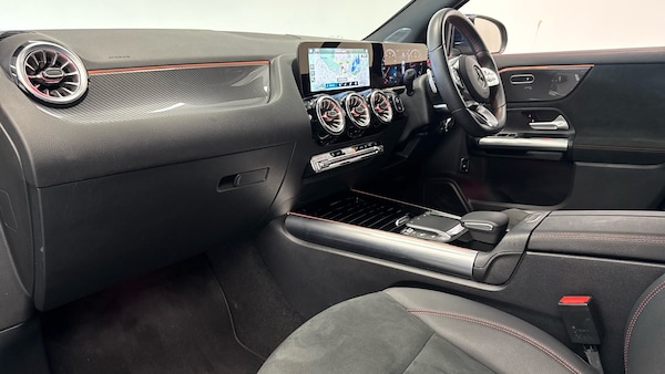 Used Mercedes-Benz GLA 2023 for sale - 75556716: Photo 9
