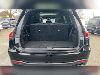 Used Mercedes-Benz GLS 2023 for sale - 76684734: Photo