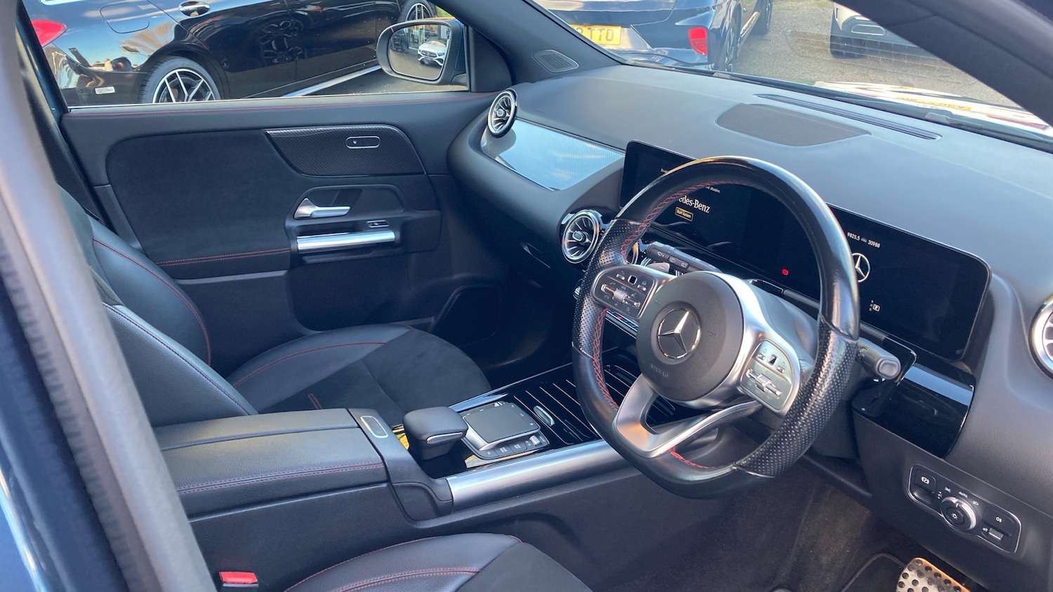 Used Mercedes-Benz GLA 2021 for sale - 77026032: Photo 11