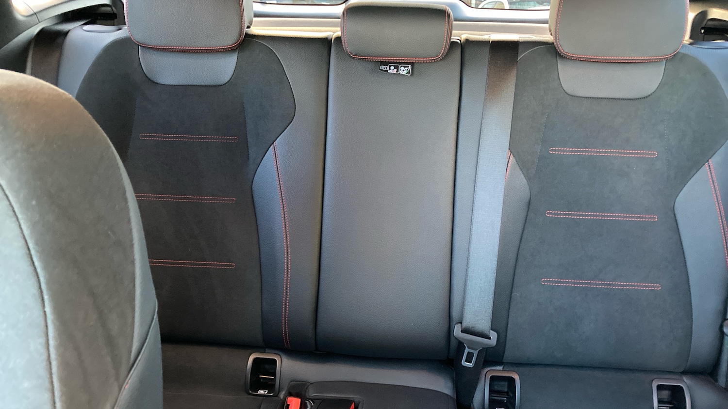 Used Mercedes-Benz GLA 2021 for sale - 77026032: Photo 15