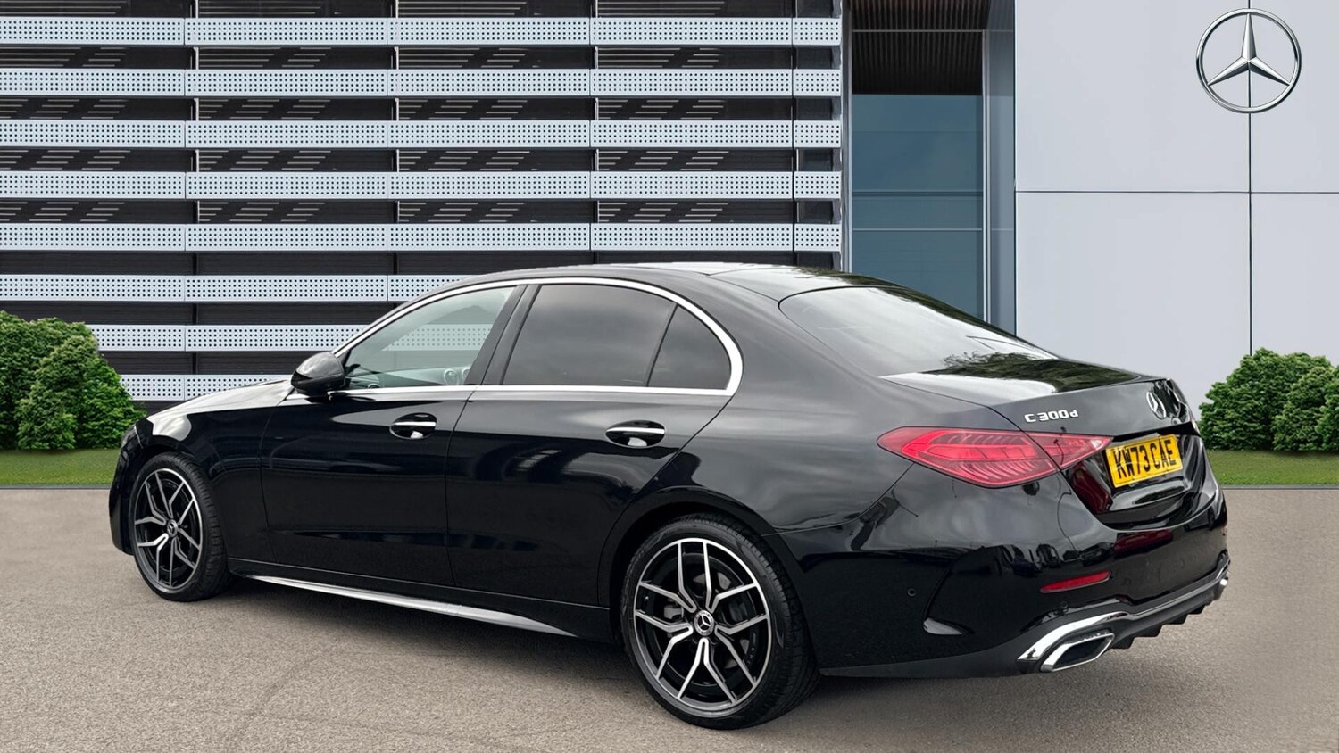 Used Mercedes-Benz C Class 2023 for sale - 76211615: Photo 2