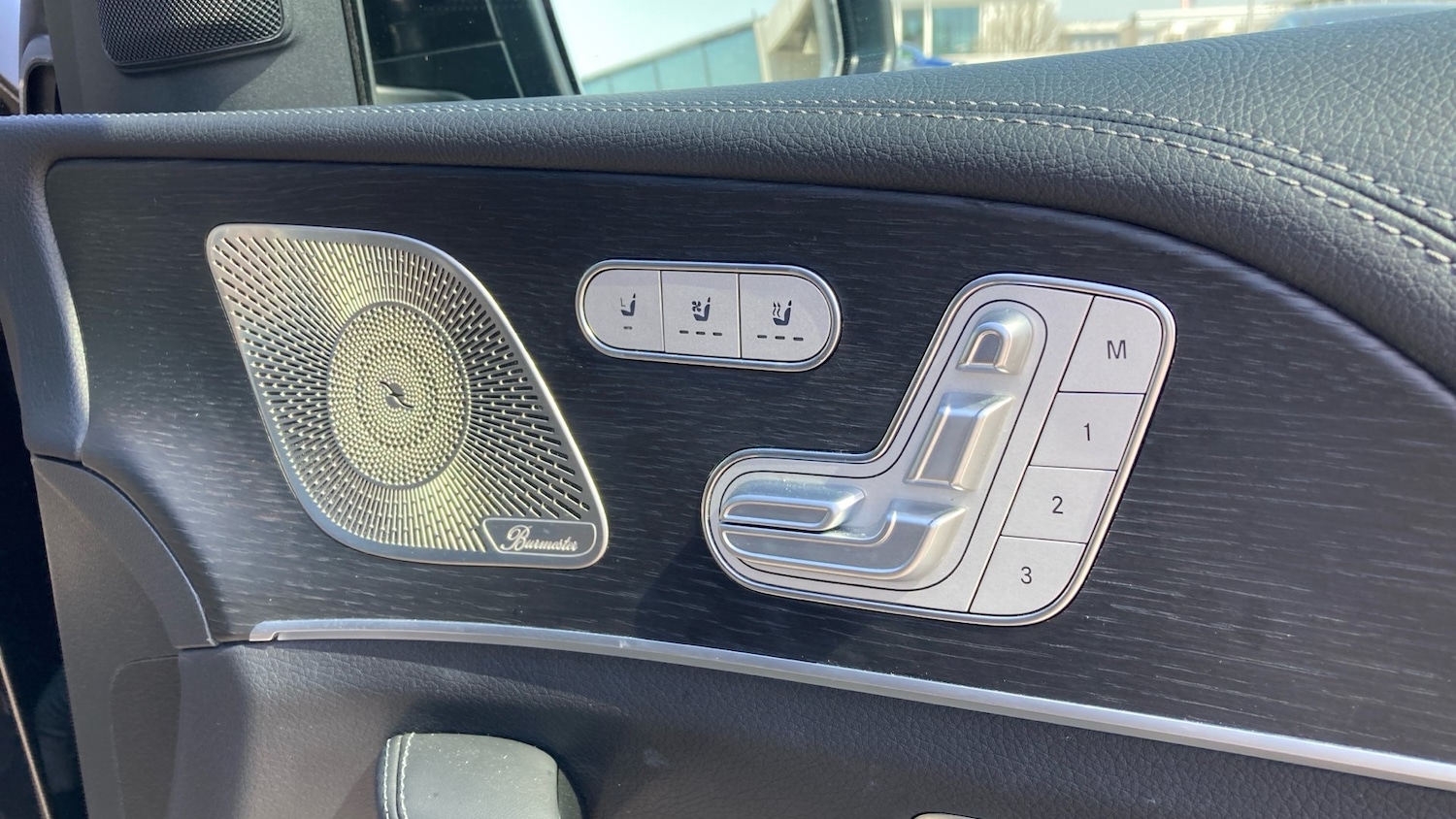 Vehicle 33