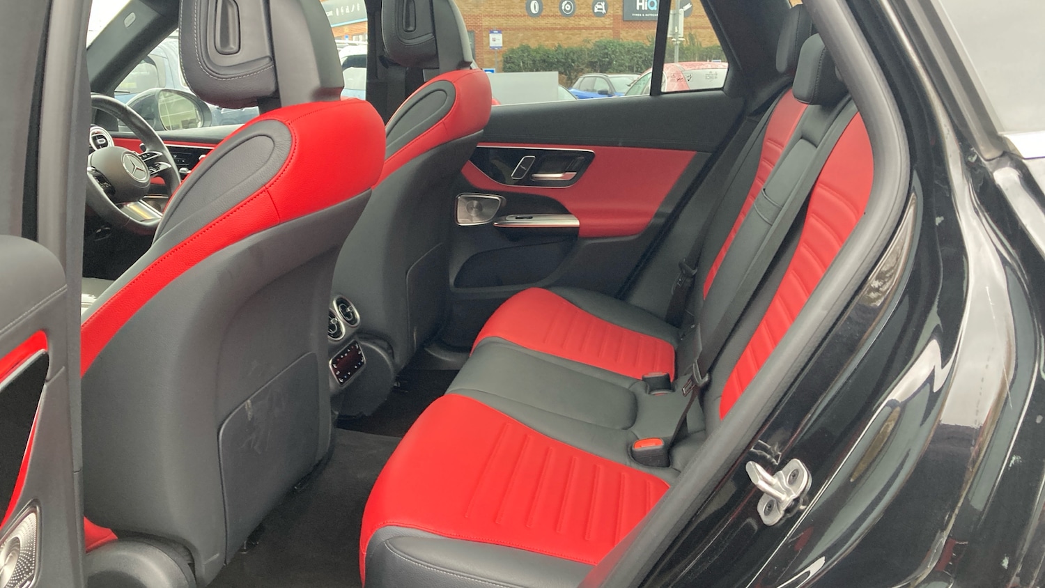 Used Mercedes-Benz GLC 2024 for sale - 77337526: Photo 16