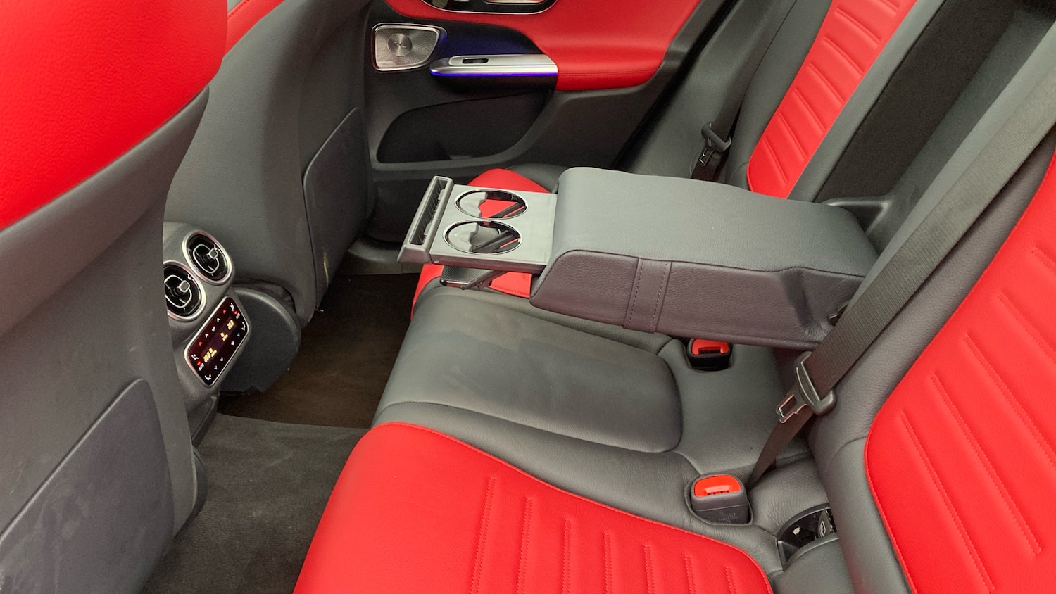 Used Mercedes-Benz GLC 2024 for sale - 77337526: Photo 37