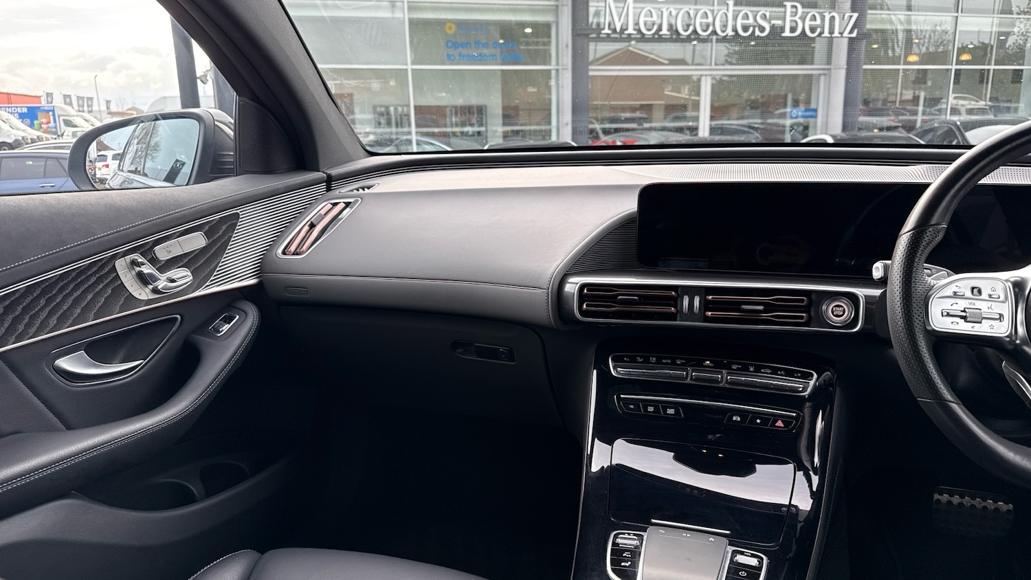 Used Mercedes-Benz EQC 2022 for sale - 77069562: Photo 14