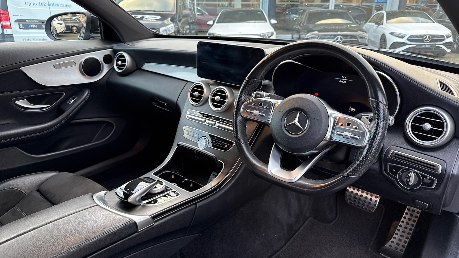 Used Mercedes-Benz C Class 2019 for sale - 76792855: Photo 11