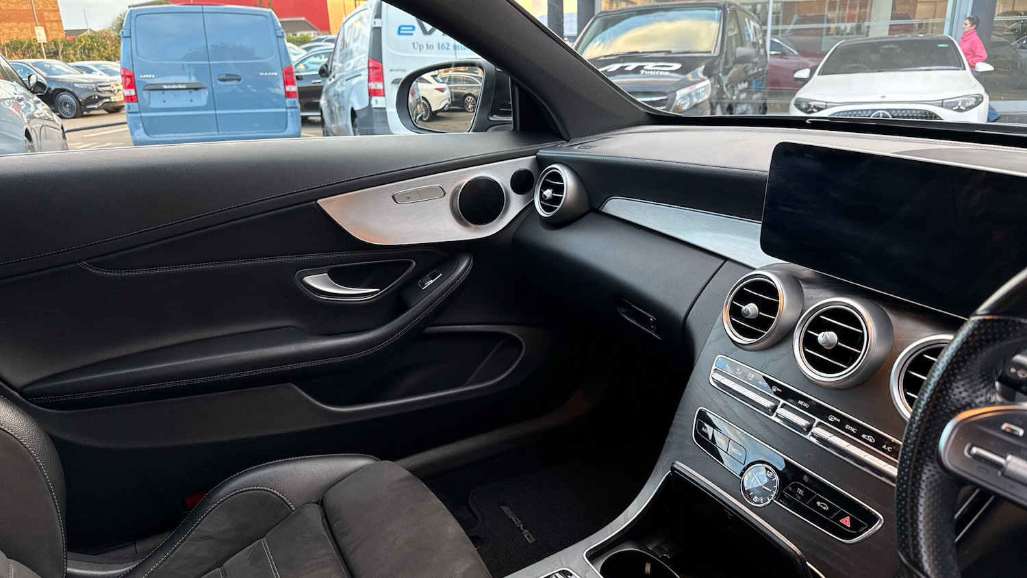 Used Mercedes-Benz C Class 2019 for sale - 76792855: Photo 14