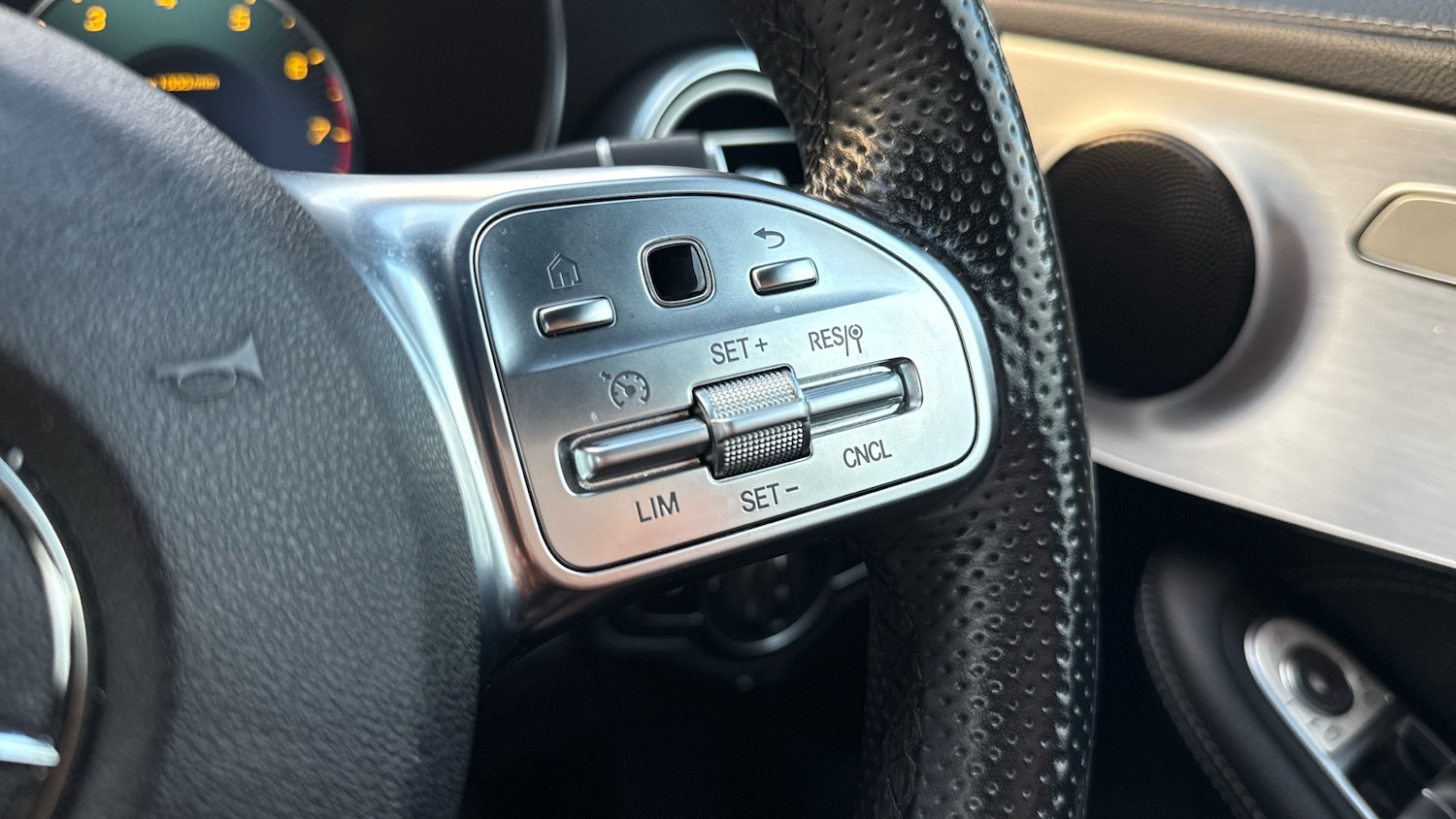 Used Mercedes-Benz C Class 2019 for sale - 76792855: Photo 34