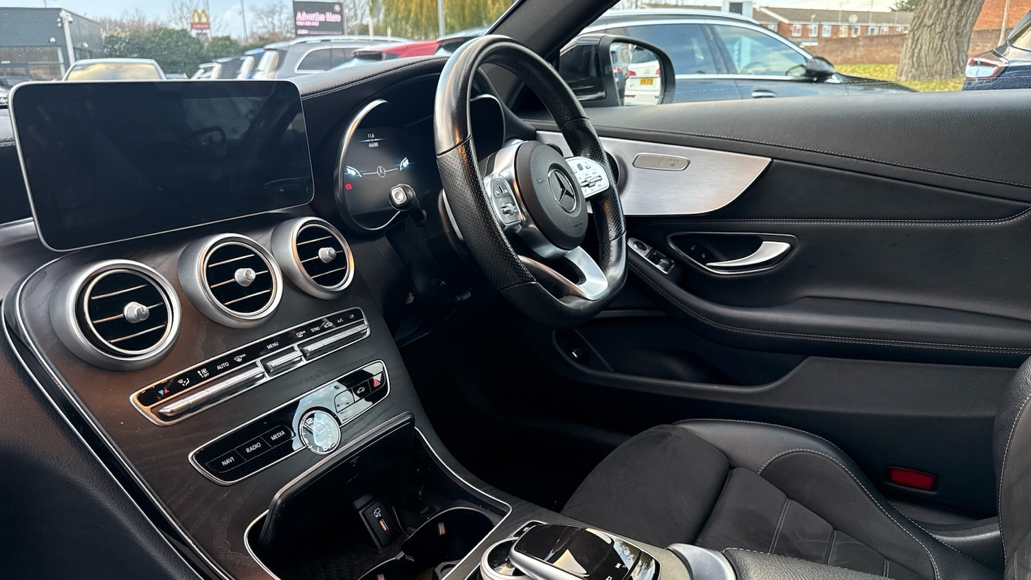 Used Mercedes-Benz C Class 2019 for sale - 76792855: Photo 9