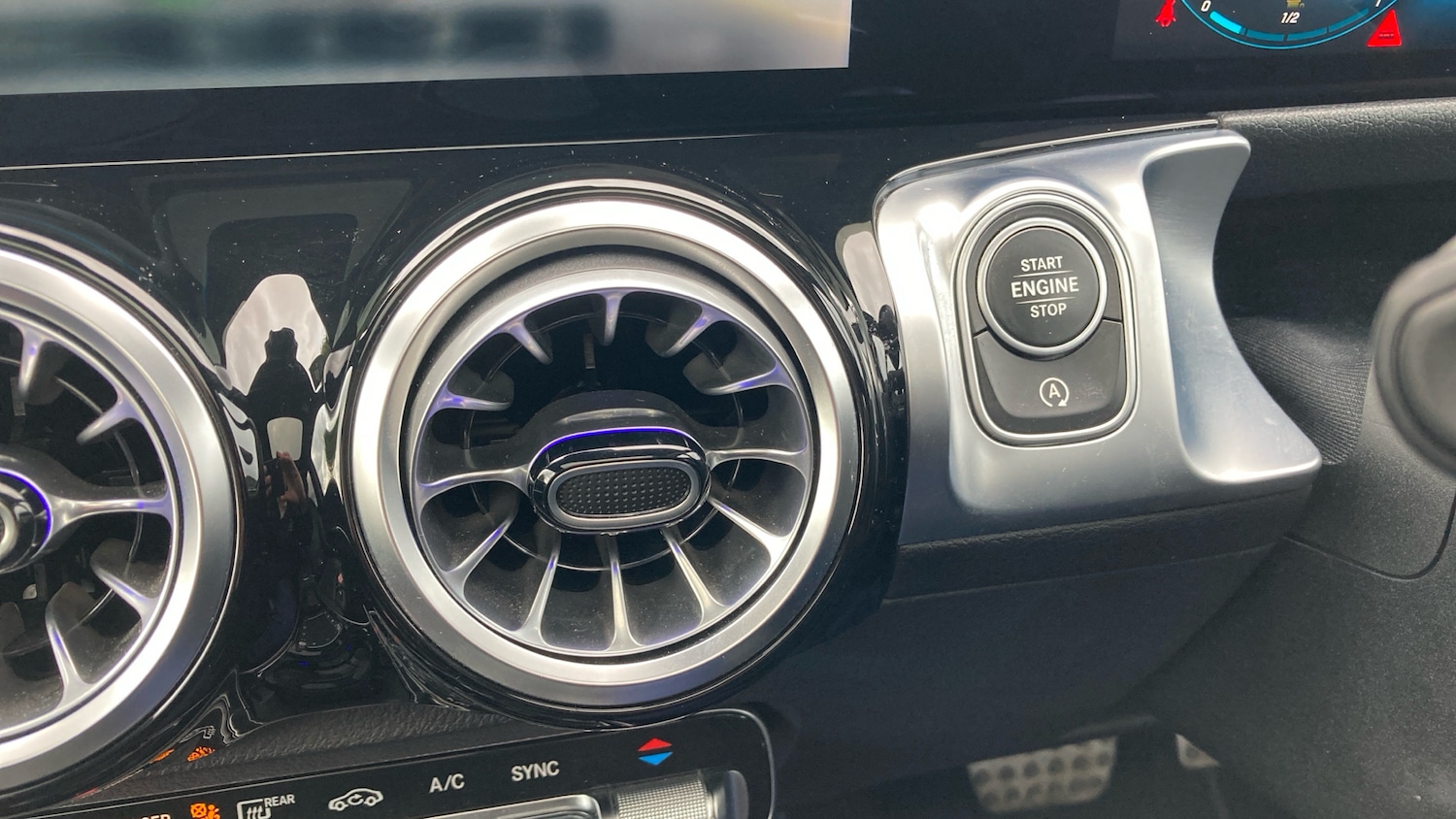 Used Mercedes-Benz GLB 2022 for sale - 76449225: Photo 25