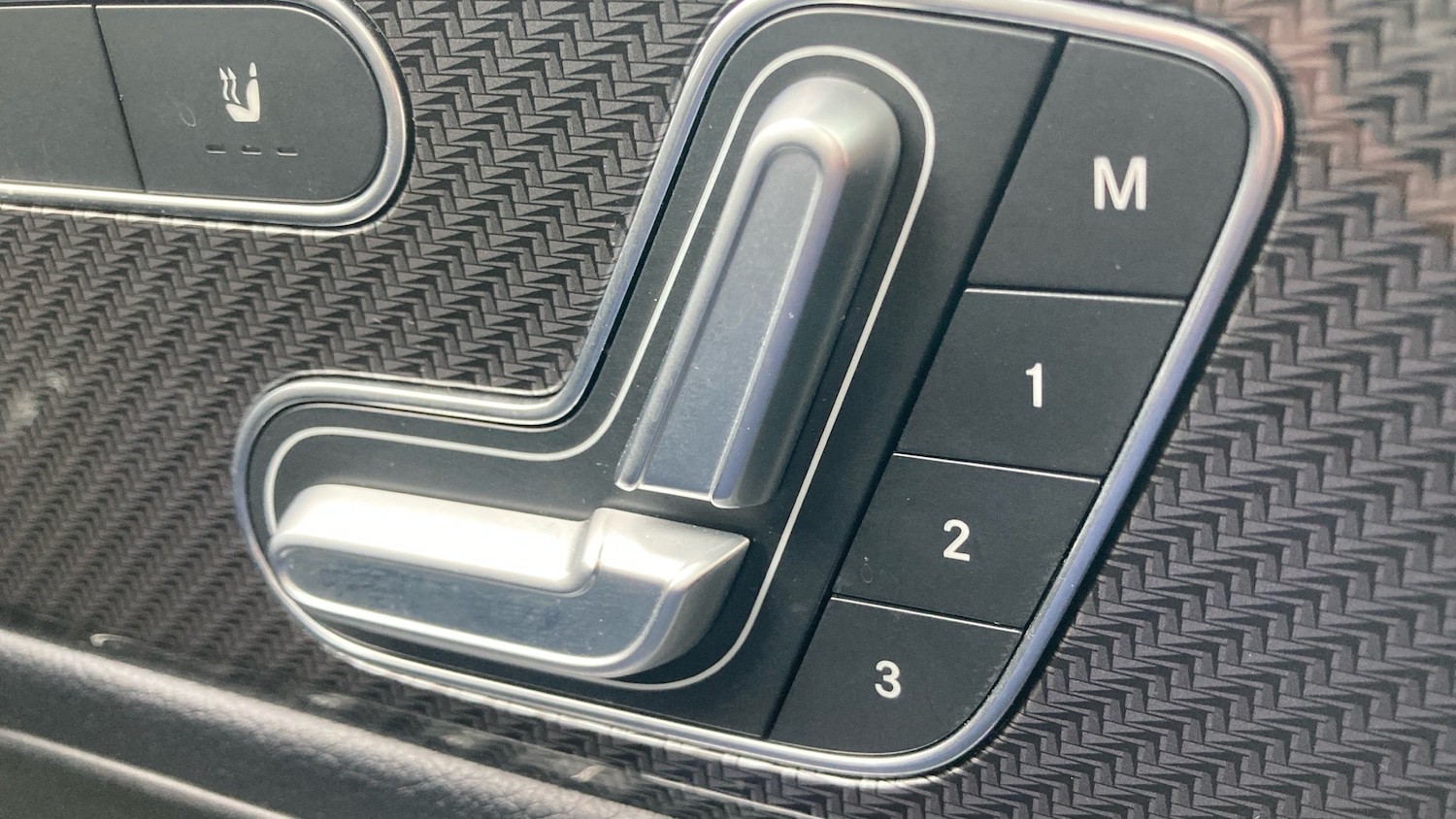 Used Mercedes-Benz GLB 2022 for sale - 76449225: Photo 28