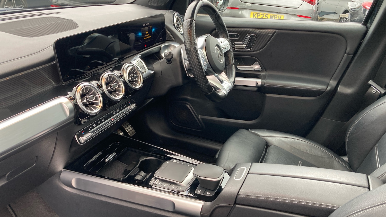 Used Mercedes-Benz GLB 2022 for sale - 76449225: Photo 9