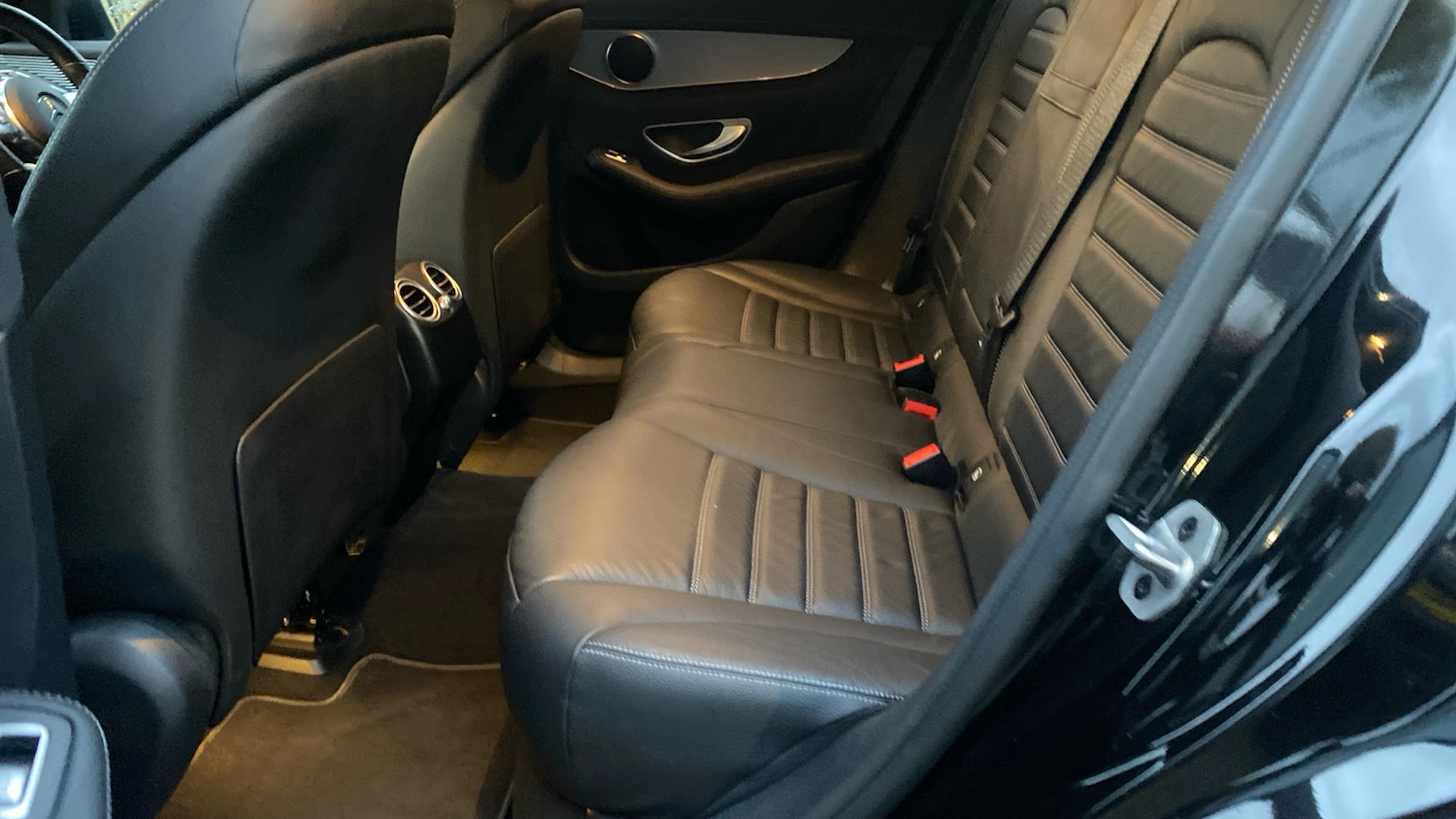 Used Mercedes-Benz EQC 2023 for sale - 76859063: Photo 16