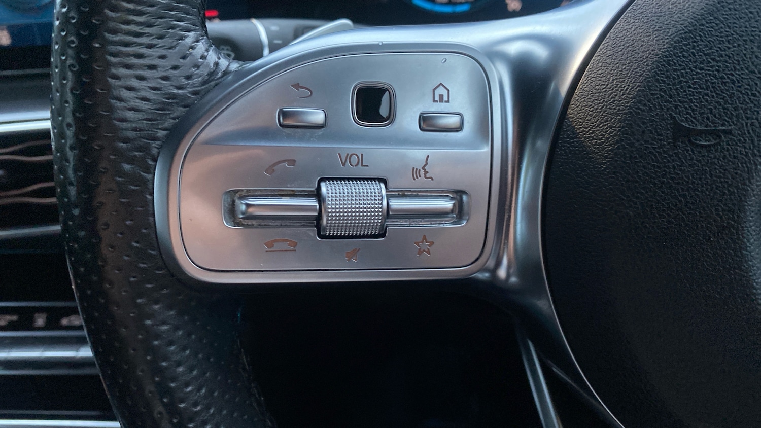 Used Mercedes-Benz EQC 2023 for sale - 76859063: Photo 31