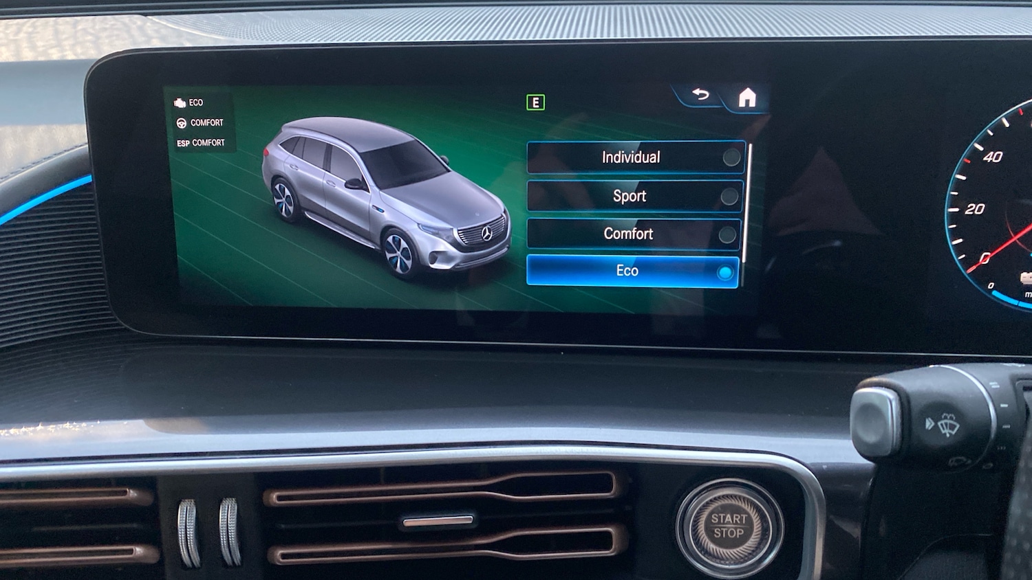 Used Mercedes-Benz EQC 2023 for sale - 76859063: Photo 37