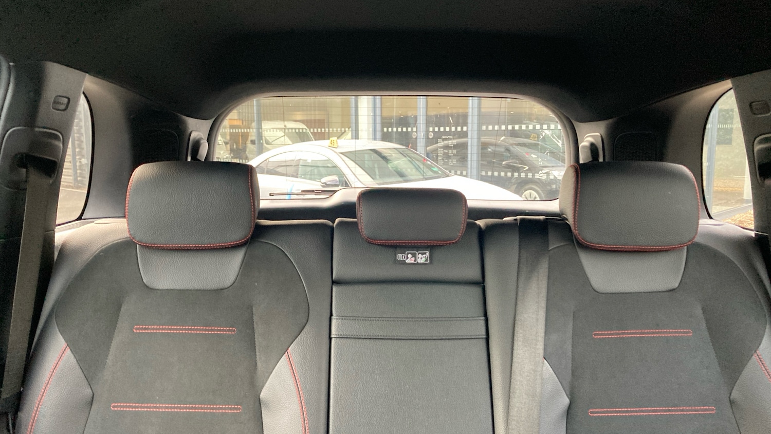 Used Mercedes-Benz GLB 2022 for sale - 76792852: Photo 15