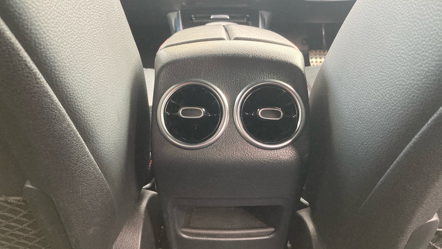 Used Mercedes-Benz GLB 2022 for sale - 76792852: Photo 24