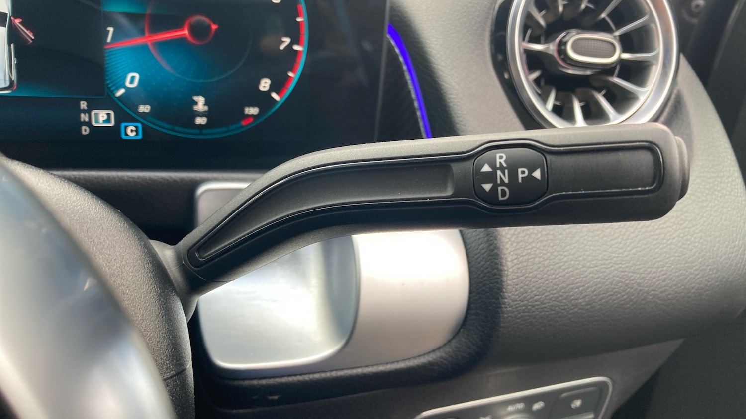 Used Mercedes-Benz GLB 2022 for sale - 76792852: Photo 28