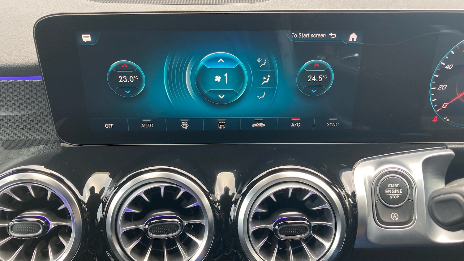 Used Mercedes-Benz GLB 2022 for sale - 76792852: Photo 42